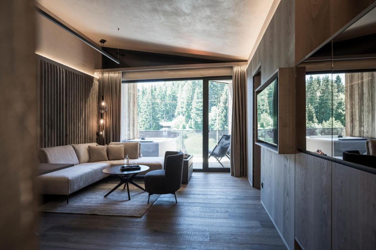 Alpine Spa Resort Viktoria Hafling Exterior photo