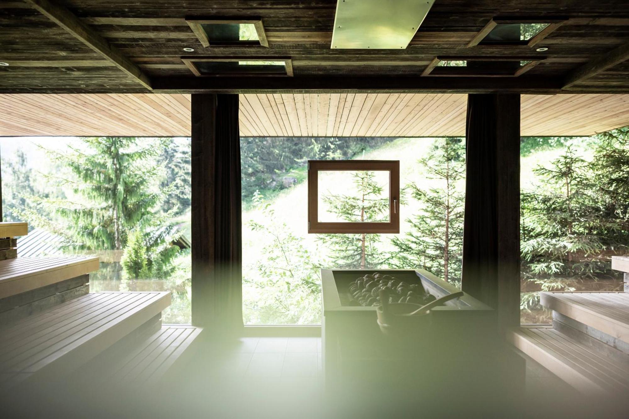 Alpine Spa Resort Viktoria Hafling Exterior photo